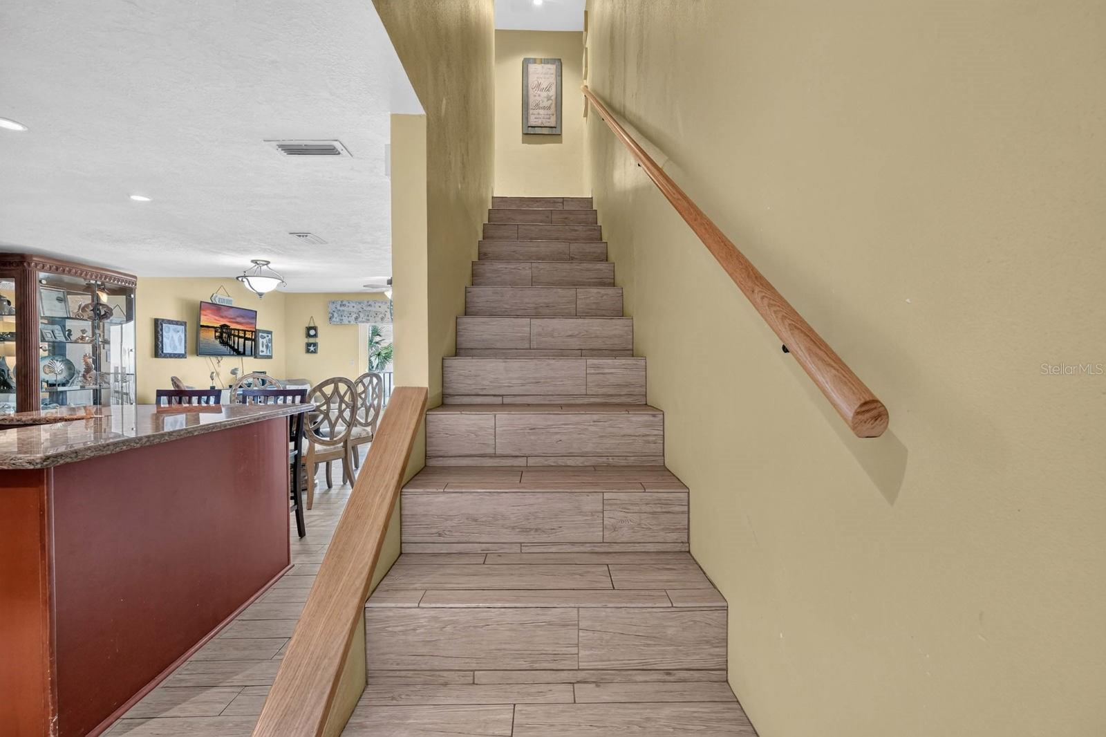 OCEAN BCH CONDOMINIUM CLUB - Residential