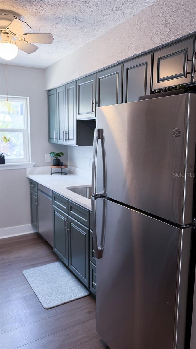 LES CHATEAUX CONDO - Residential Lease