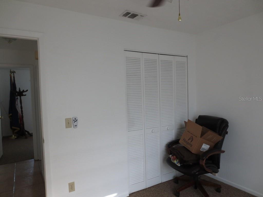 TROPICAL PINES - Residential Lease