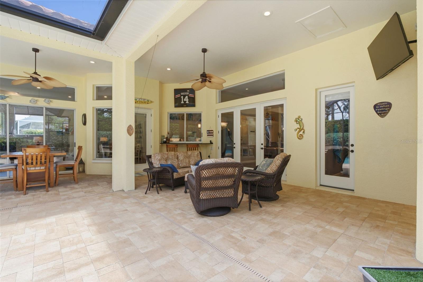 BAYOU CLUB ESTATES PH 8 - Residential