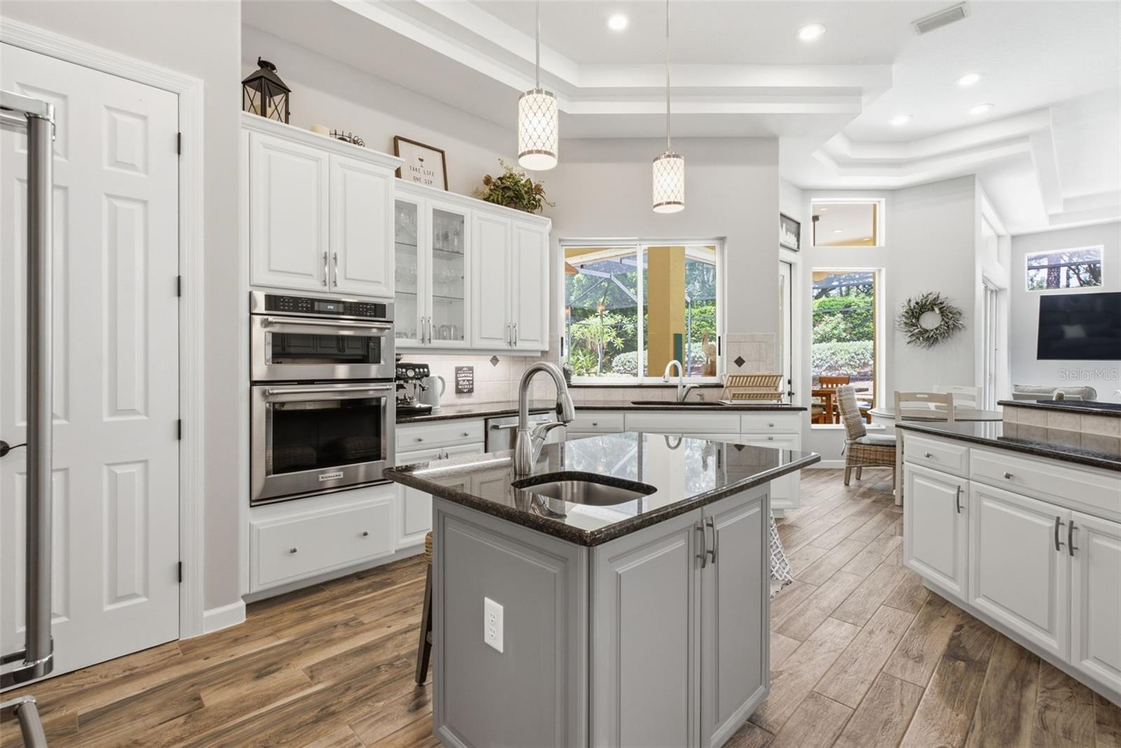 BAYOU CLUB ESTATES PH 8 - Residential