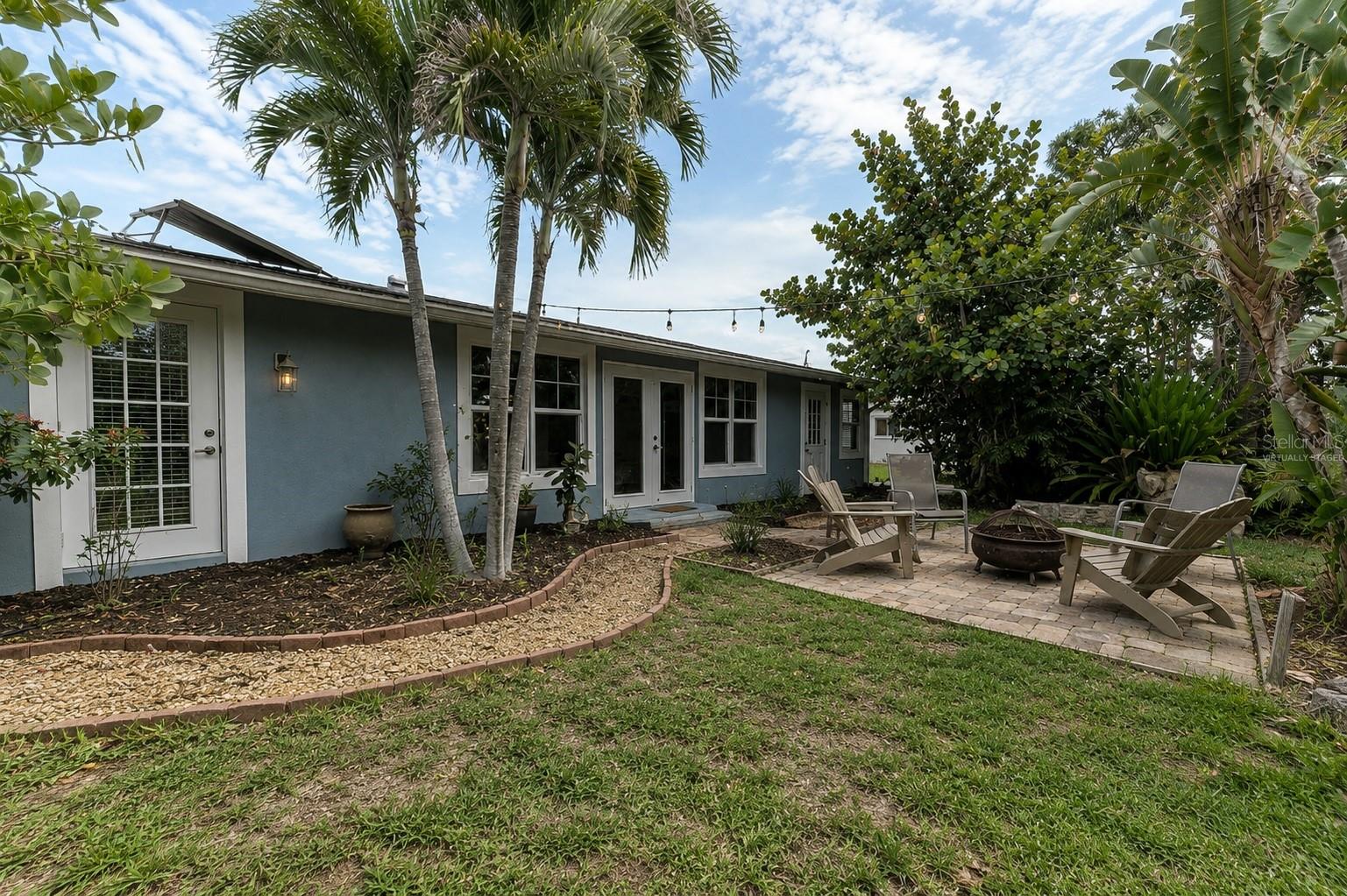 SOUTH VENICE - Residential
