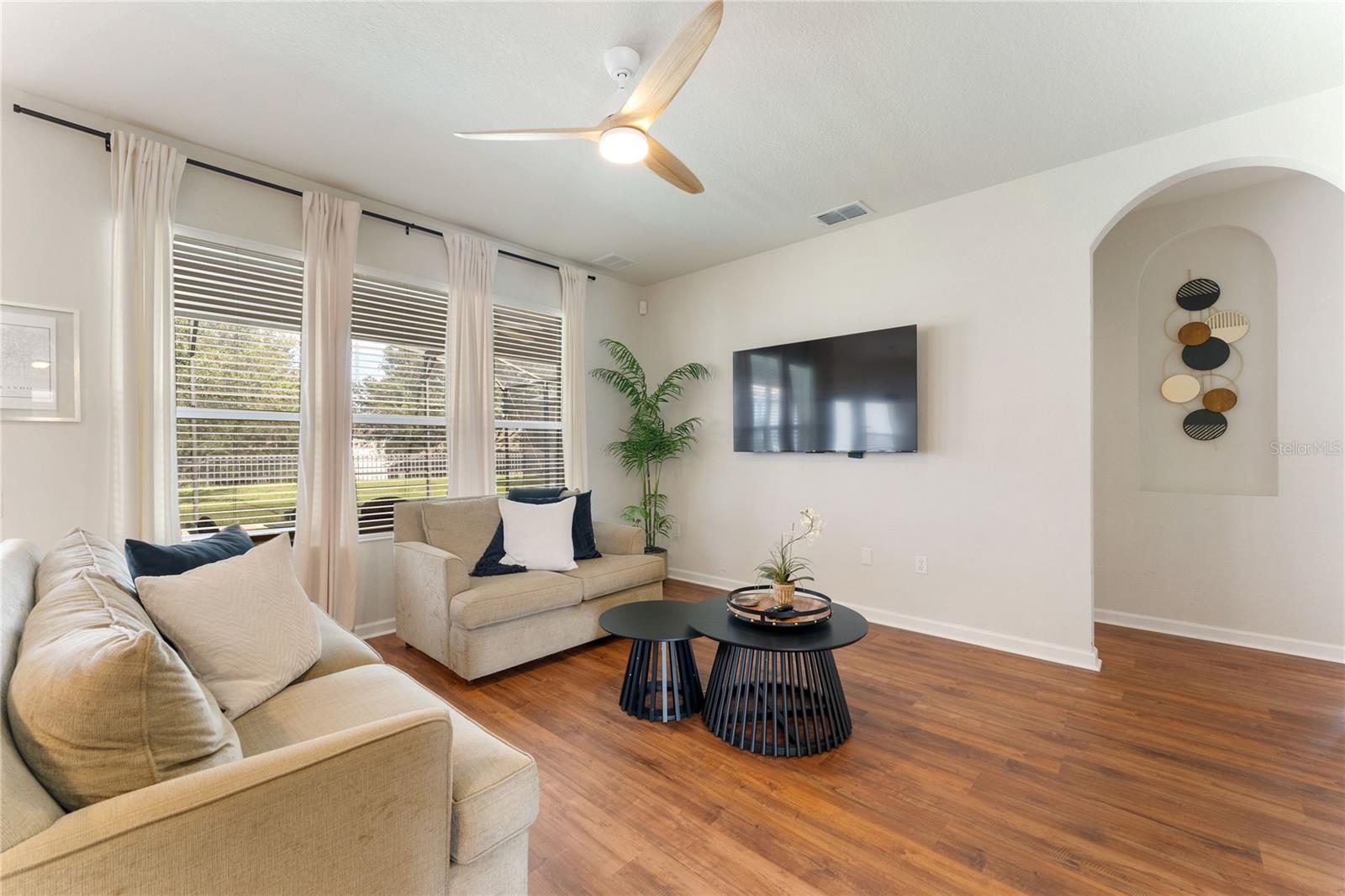 WINDSOR HILLS PH 6 - Residential