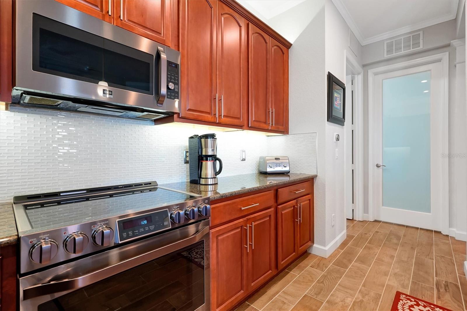 VISTA CAY/HARBOR SQUARE PH 4 - Residential