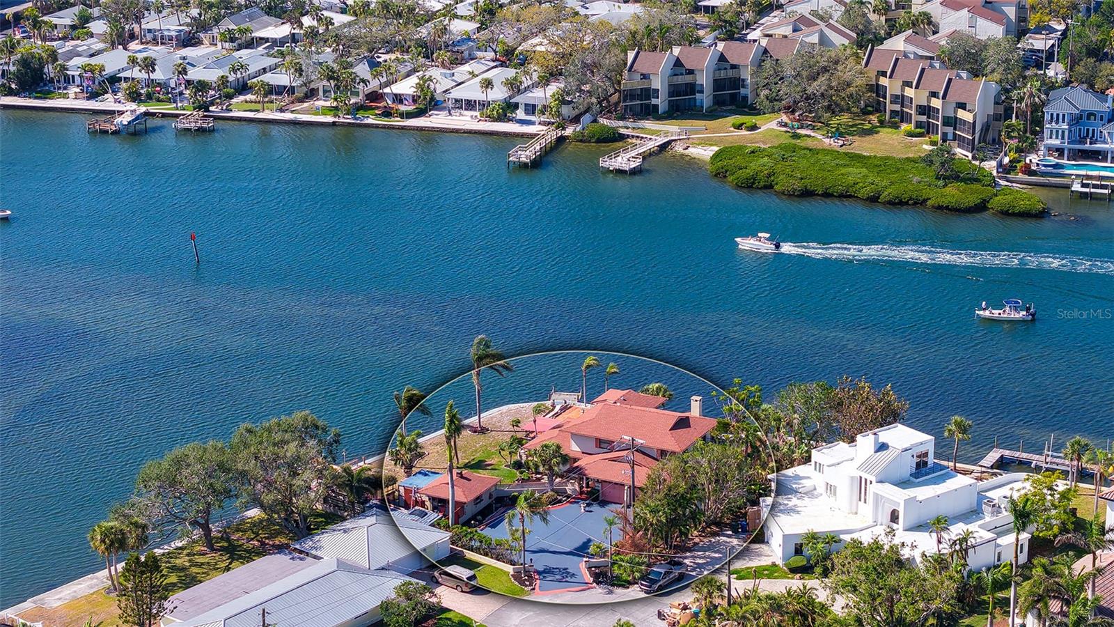 AQUALANE ESTATES - Residential