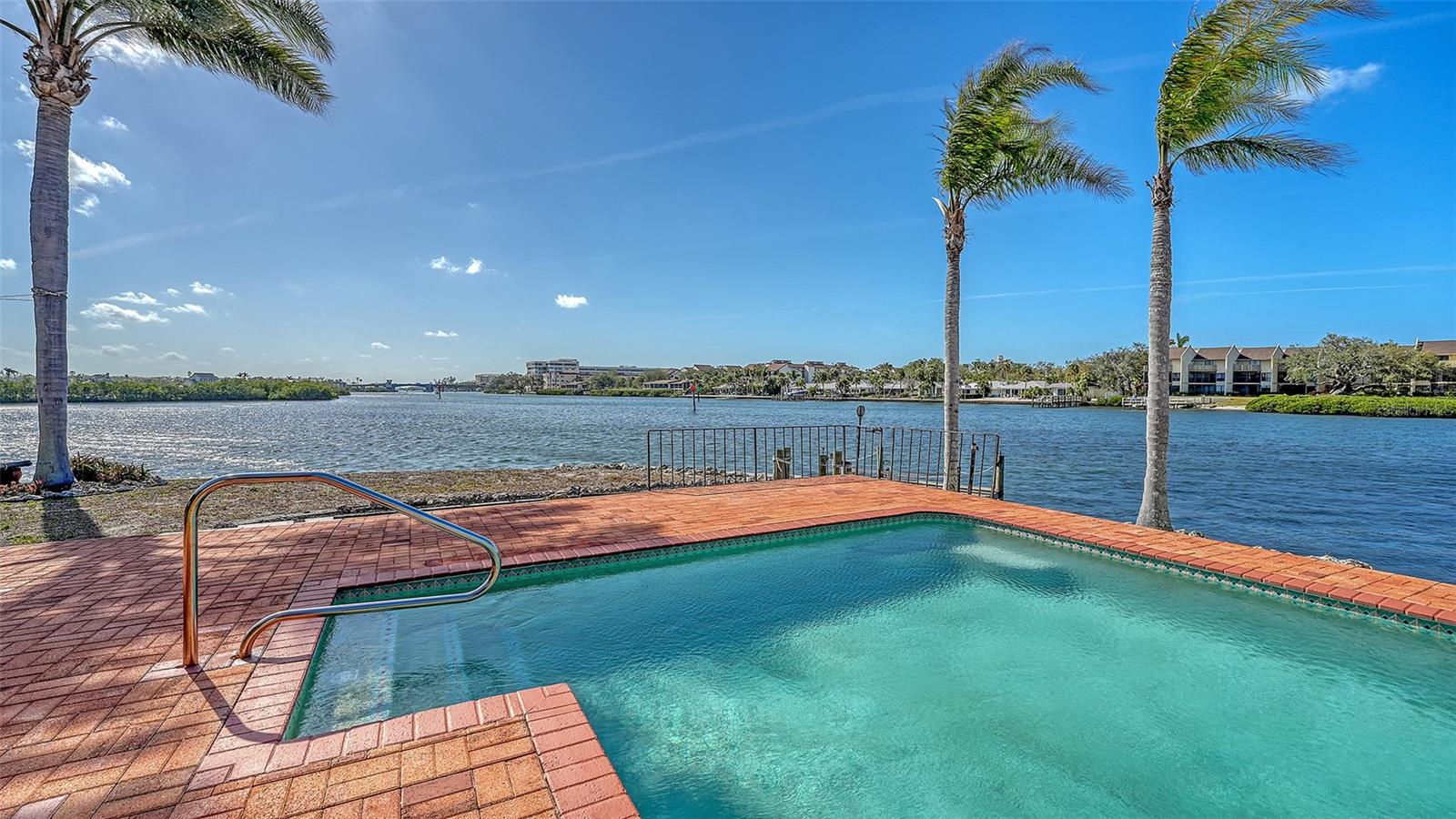 AQUALANE ESTATES - Residential