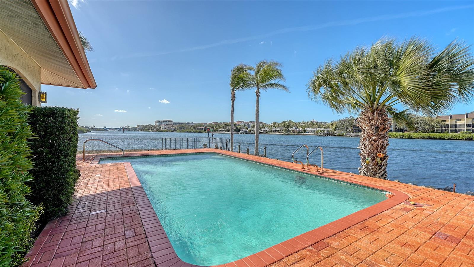 AQUALANE ESTATES - Residential