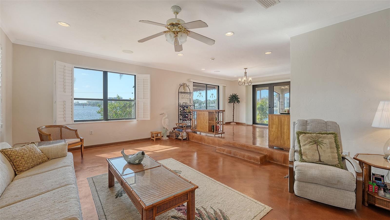 AQUALANE ESTATES - Residential