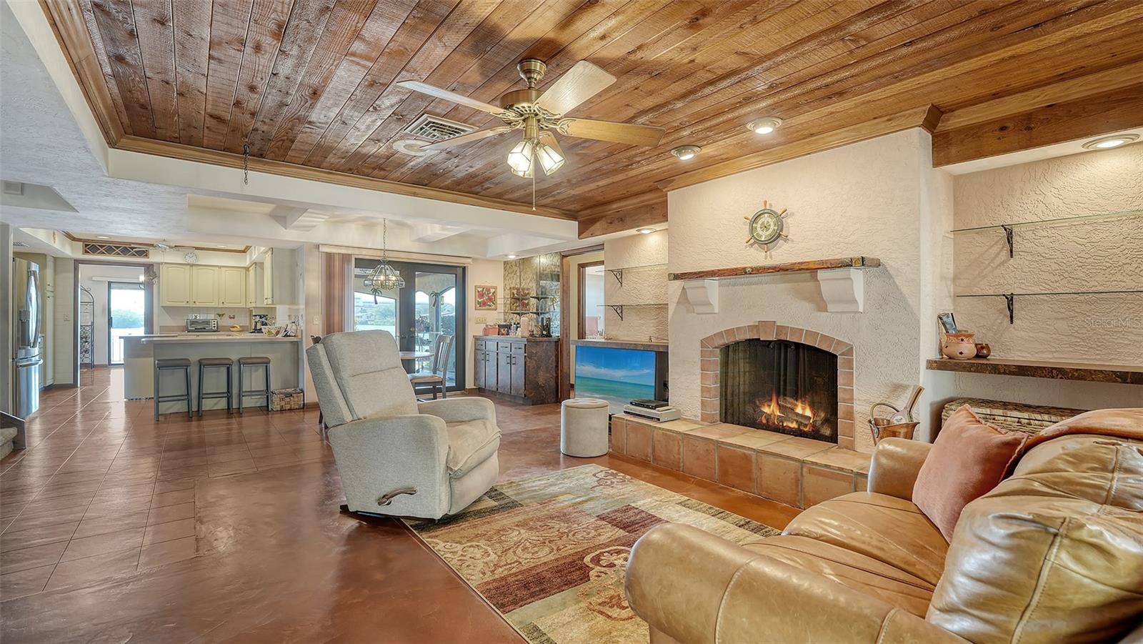 AQUALANE ESTATES - Residential