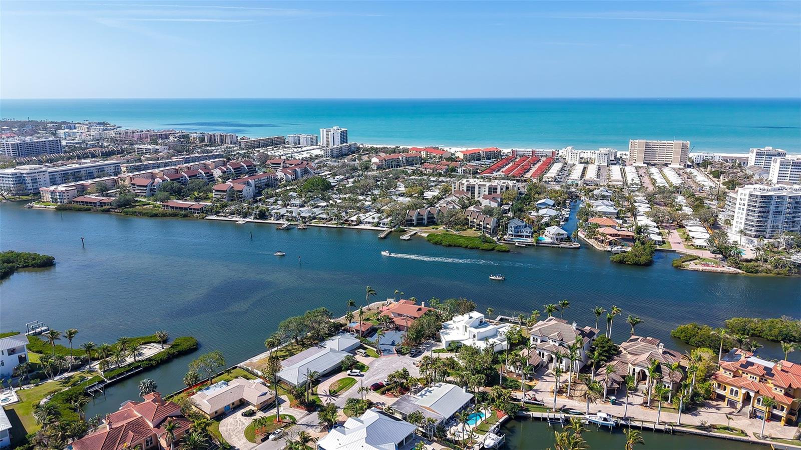 AQUALANE ESTATES - Residential