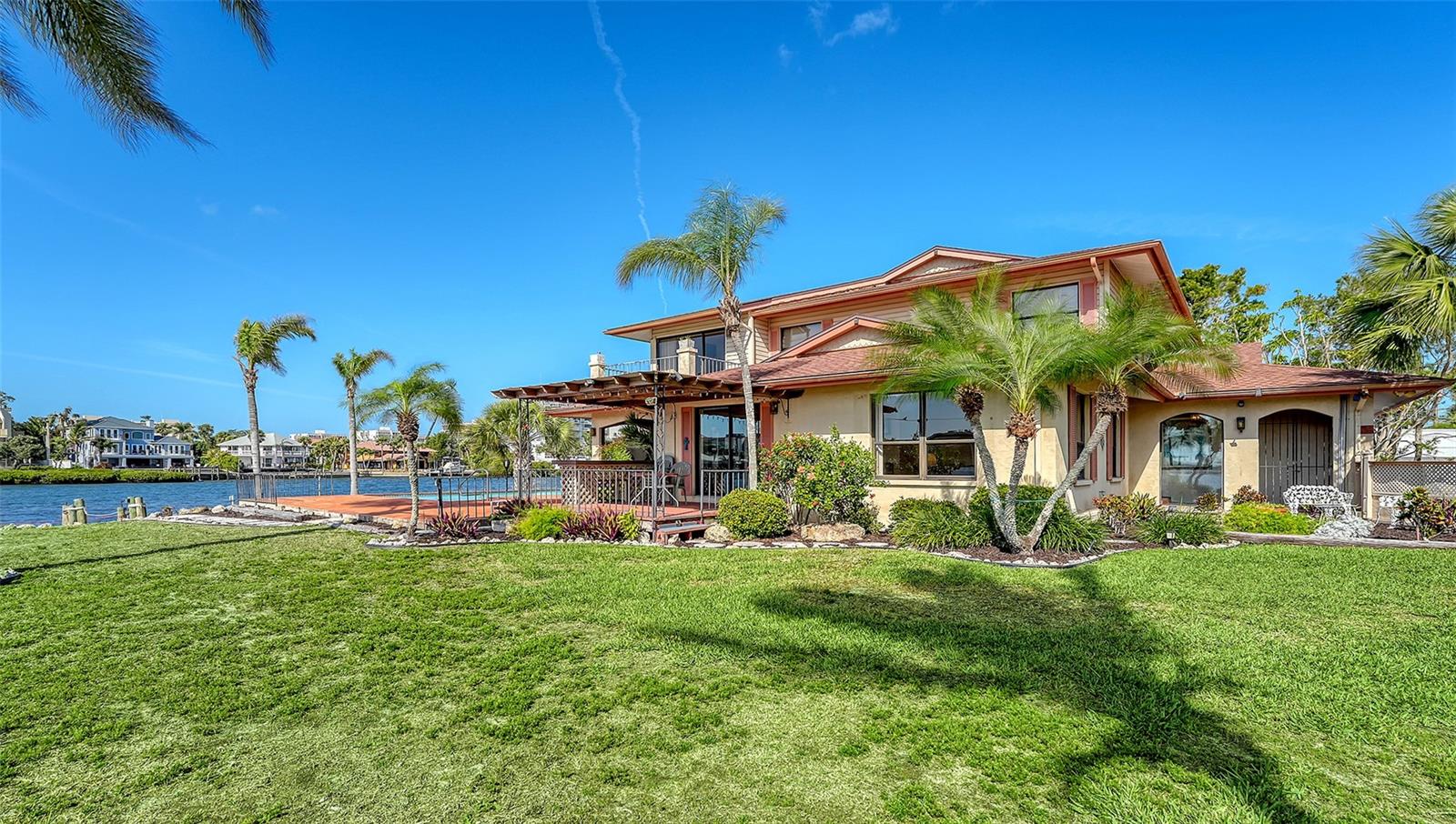 AQUALANE ESTATES - Residential