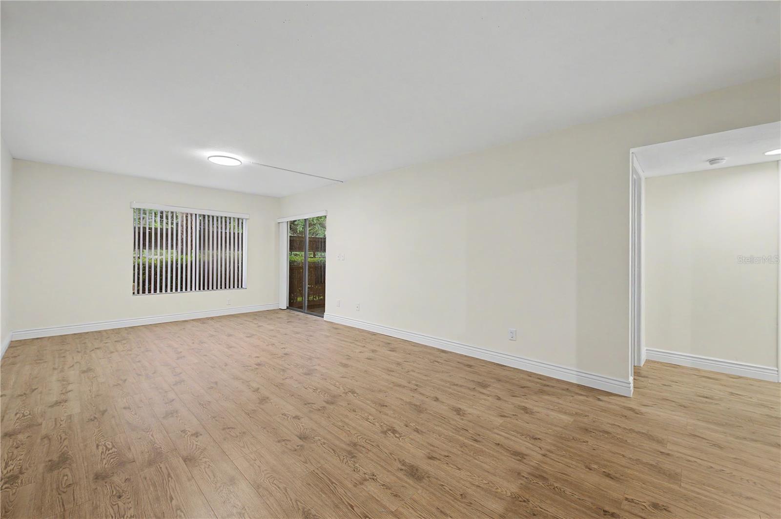 THE TOWERS AT CARROLLWOOD VILL - Residential