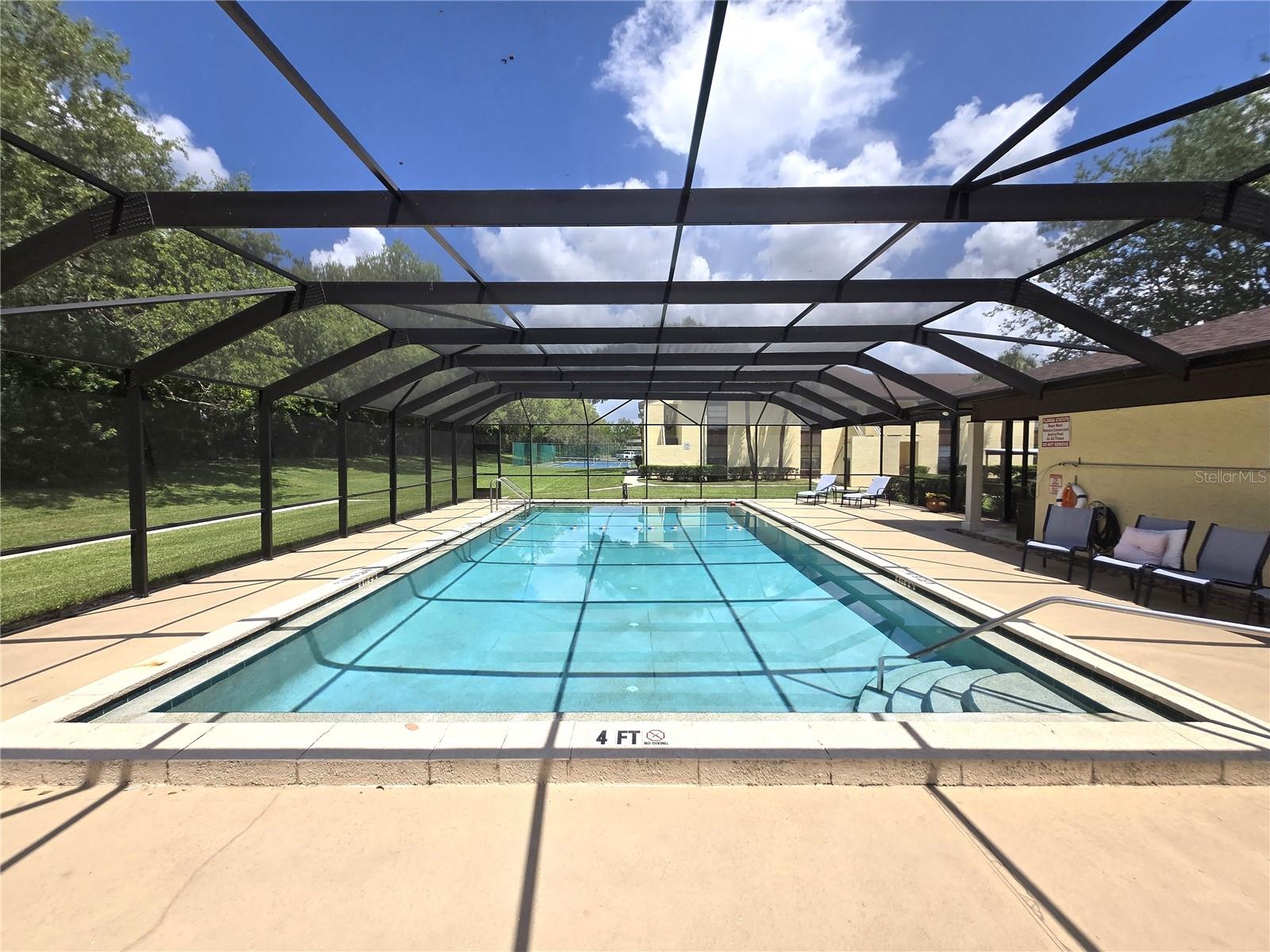 THE TOWERS AT CARROLLWOOD VILL - Residential