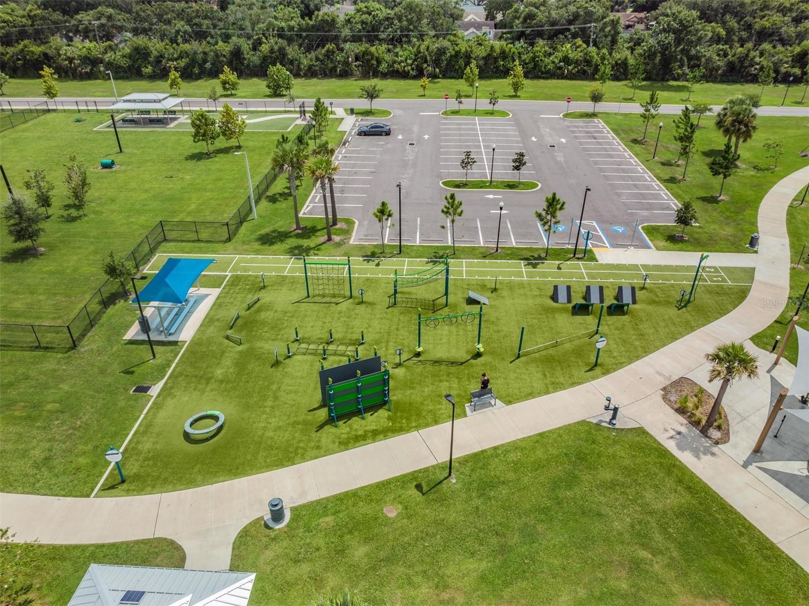 THE TOWERS AT CARROLLWOOD VILL - Residential