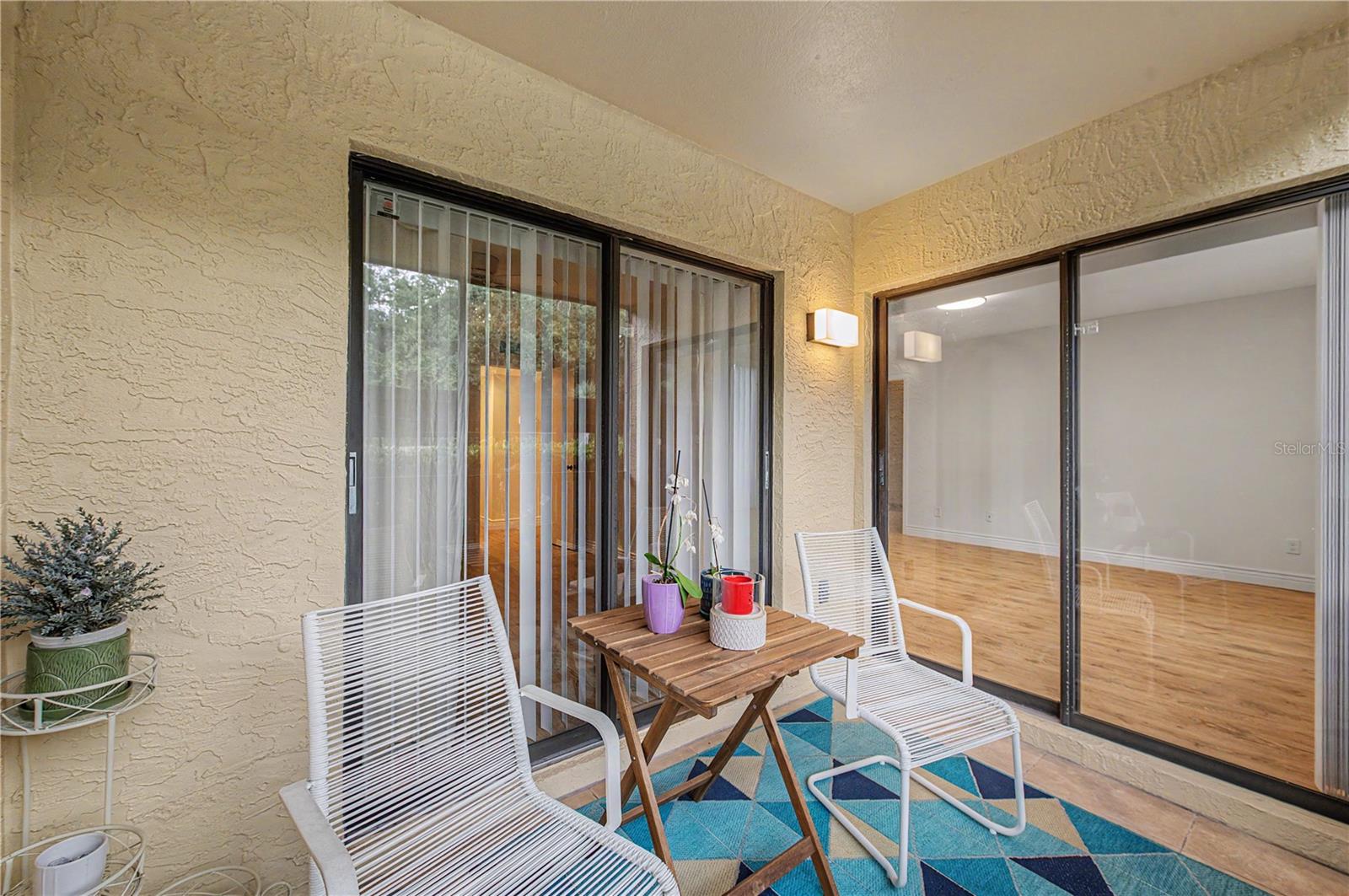 THE TOWERS AT CARROLLWOOD VILL - Residential
