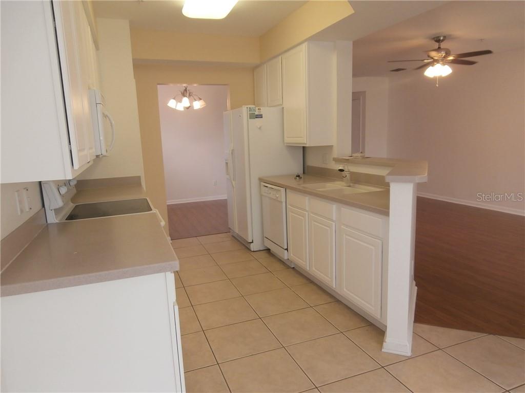 CARRIAGE HMS/STONEBRIDGE COMMO - Residential Lease