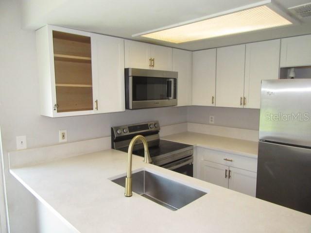 HAPSHIRE VILLAS UNREC TNHSE PLACE - Residential