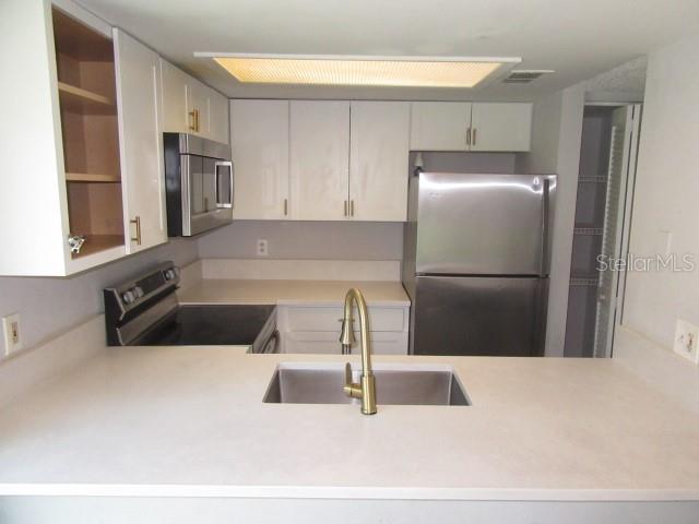 HAPSHIRE VILLAS UNREC TNHSE PLACE - Residential