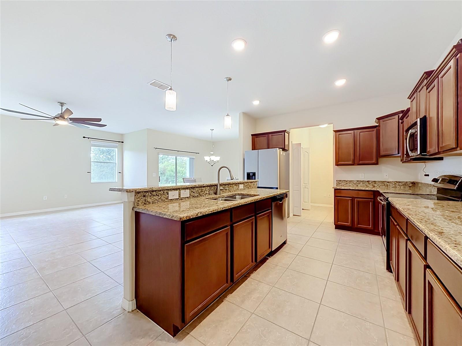 WYNDHAM LAKES ESTATES - Residential