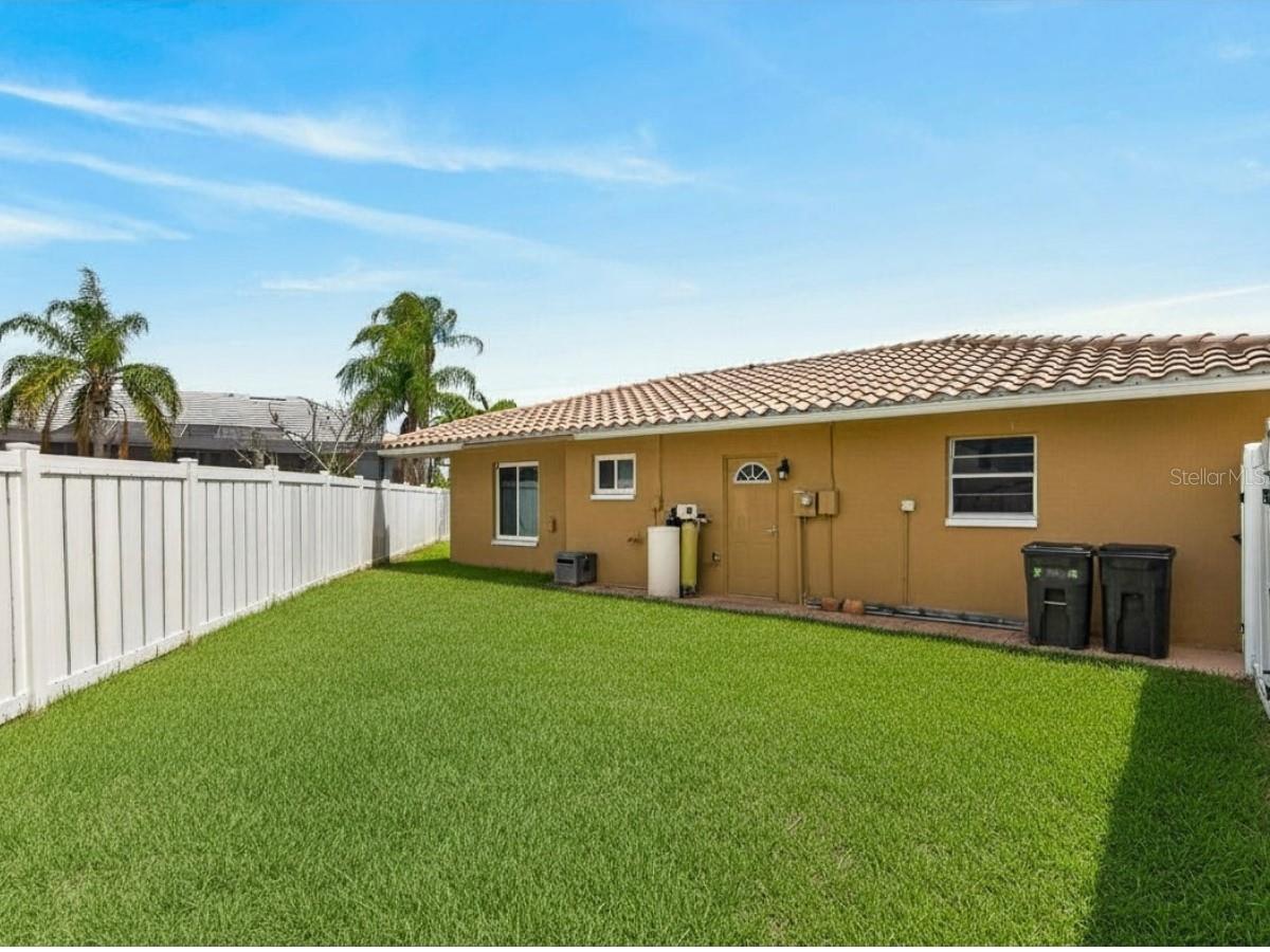 FLORAMAR SEC C-8 - Residential