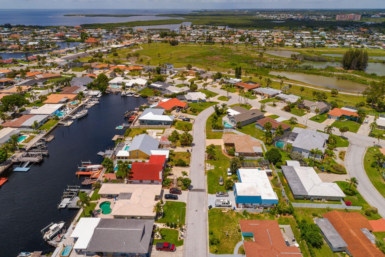 FLORAMAR SEC C-8 - Residential