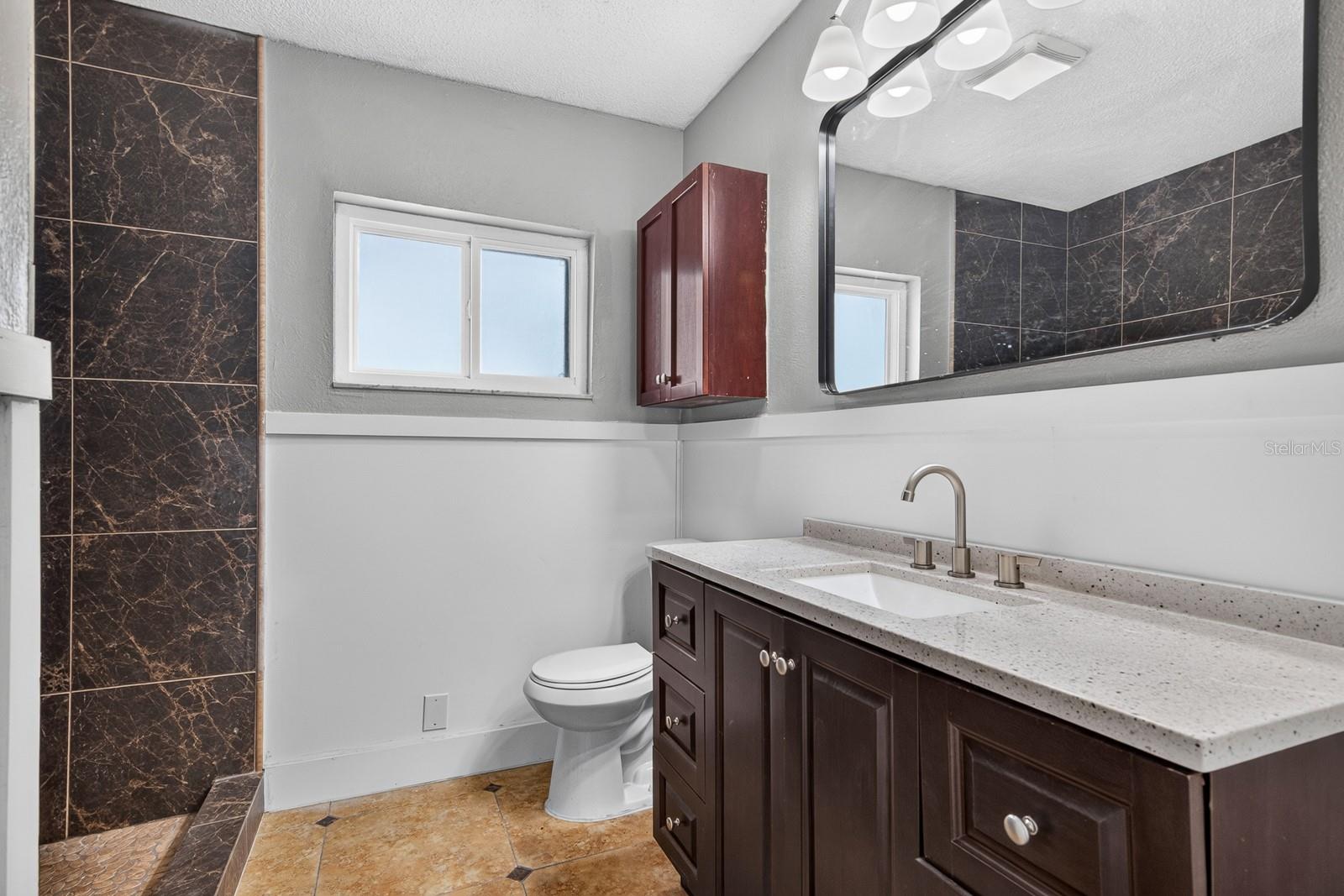FLORAMAR SEC C-8 - Residential