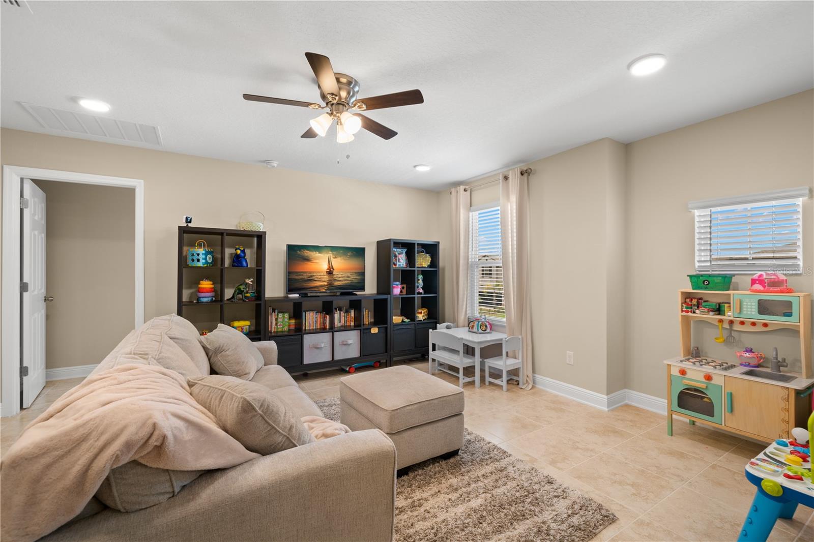 C87 | BERRY BAY SUBDIVISION VILLAGE M - Residential