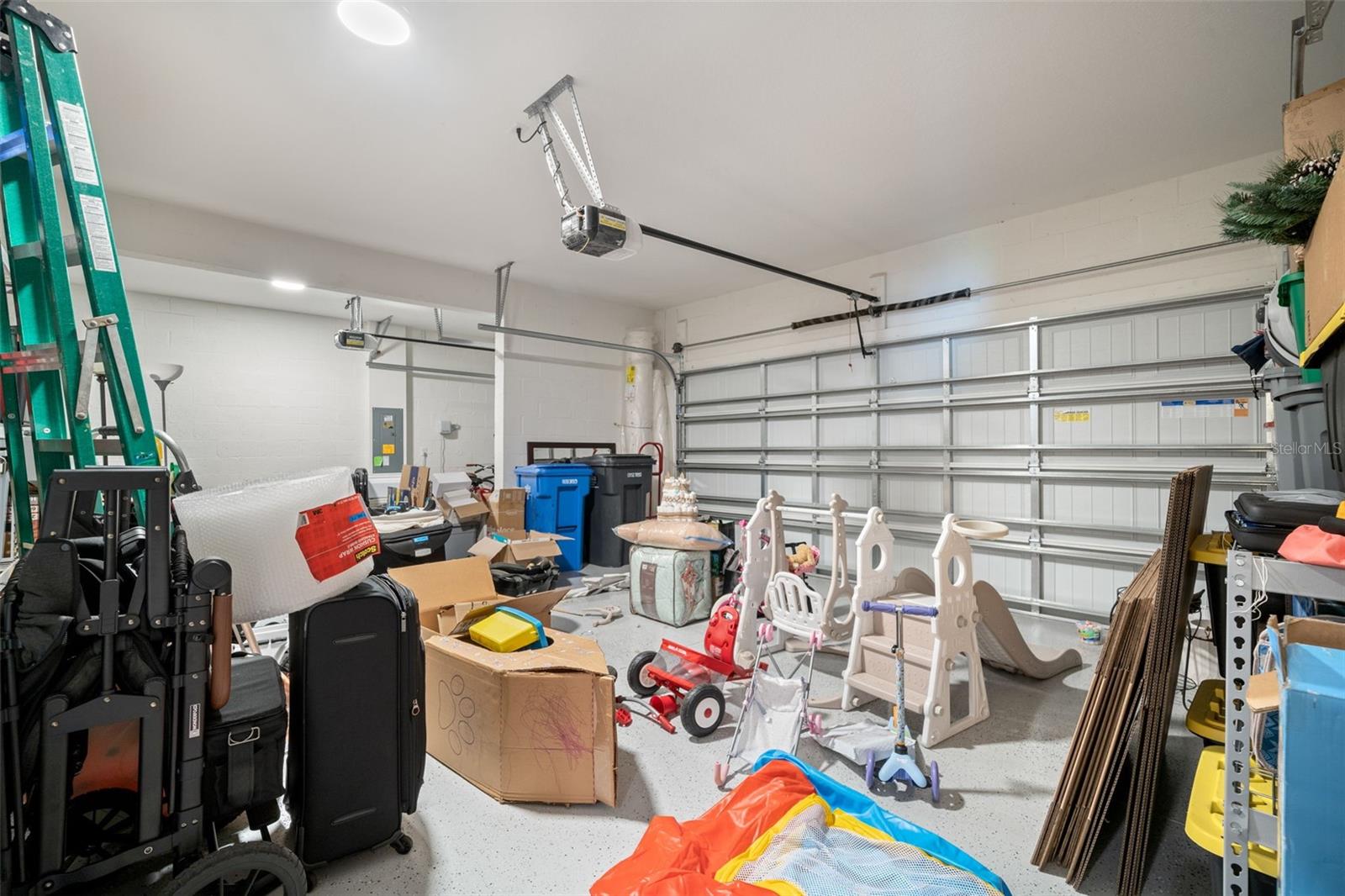 C87 | BERRY BAY SUBDIVISION VILLAGE M - Residential