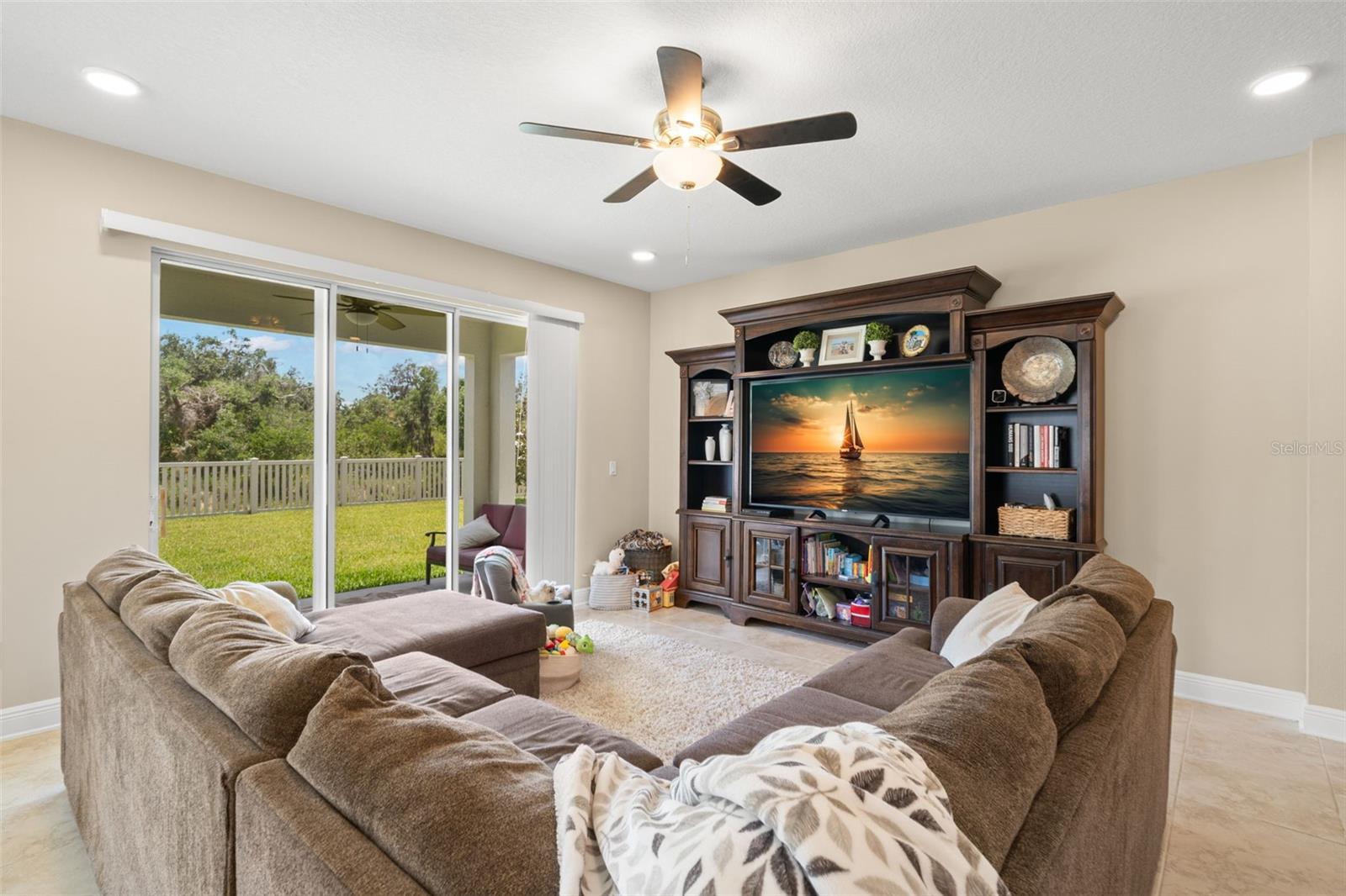 C87 | BERRY BAY SUBDIVISION VILLAGE M - Residential