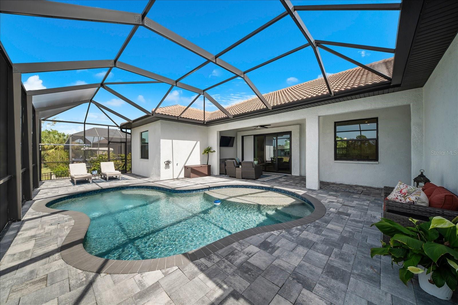 SOUTH GULF COVE - Residential