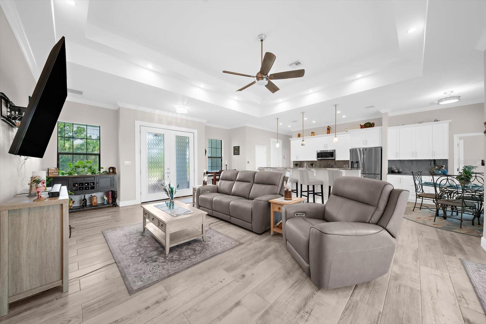 SOUTH GULF COVE - Residential