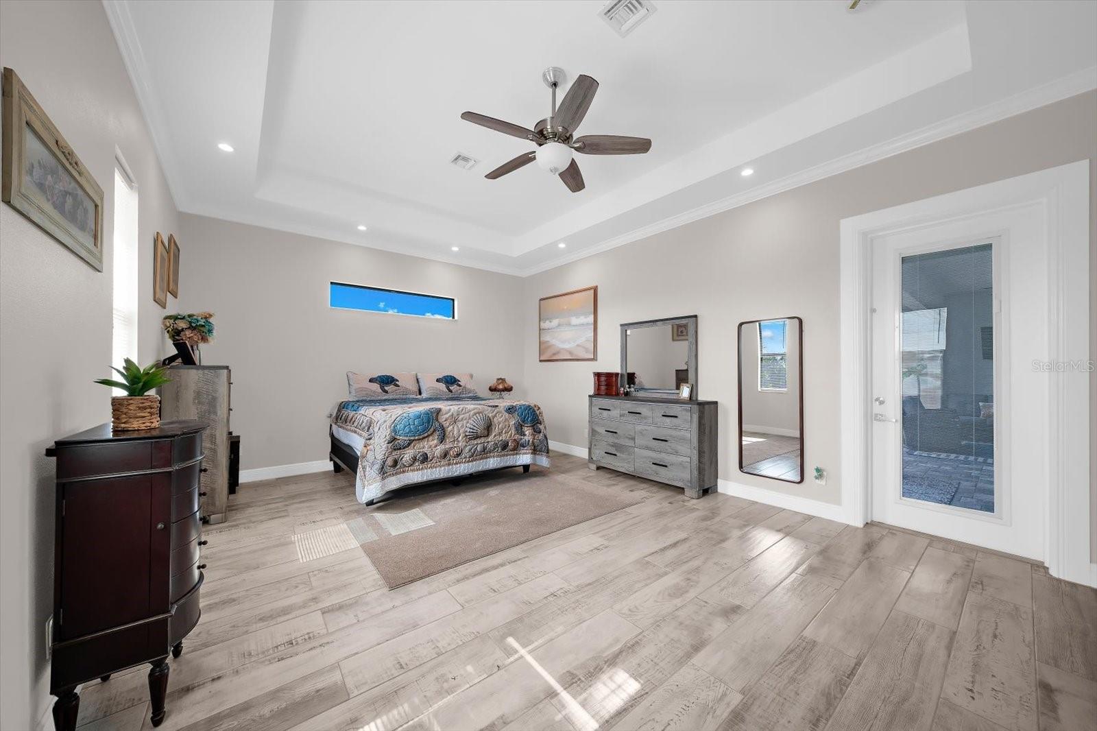 SOUTH GULF COVE - Residential