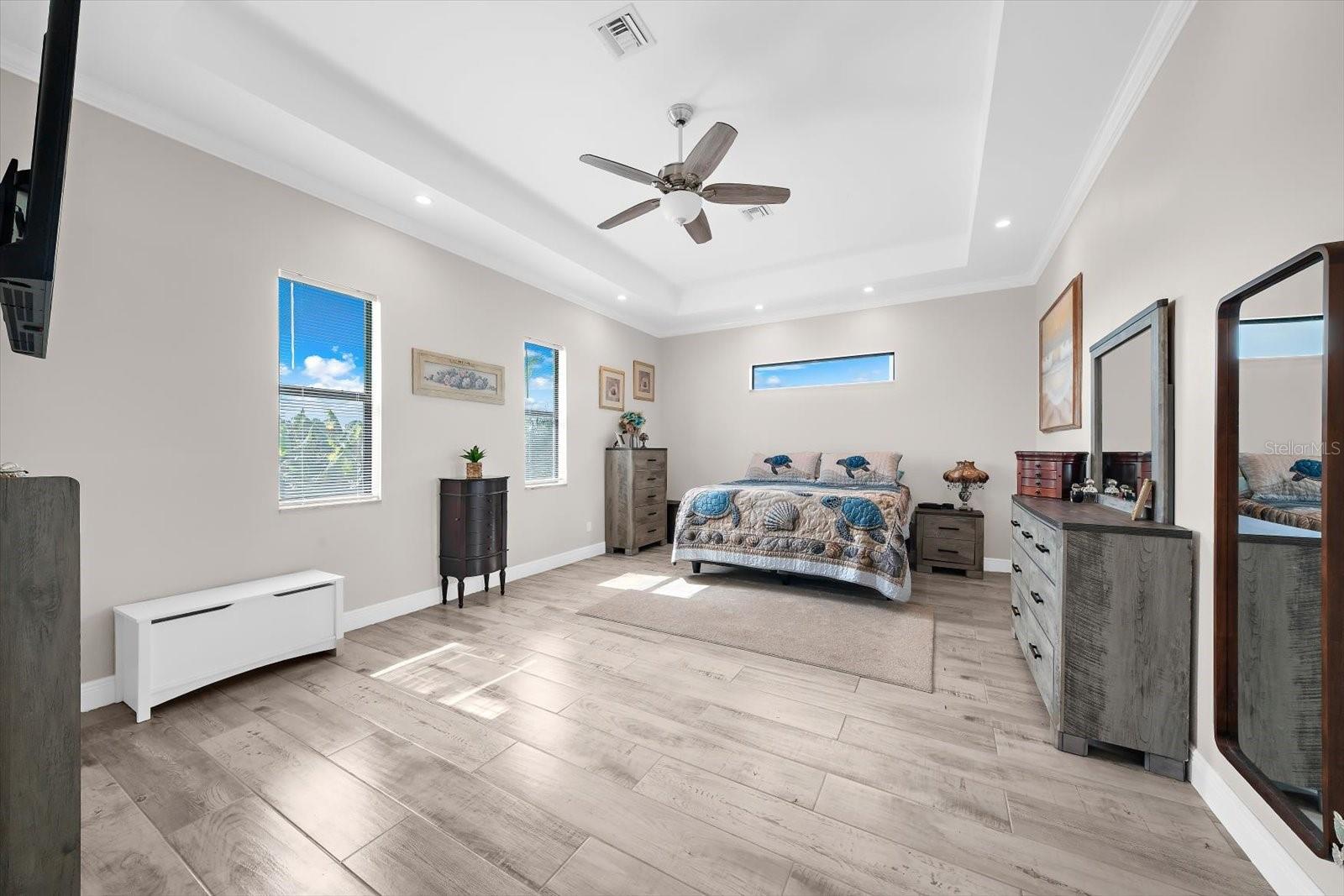 SOUTH GULF COVE - Residential