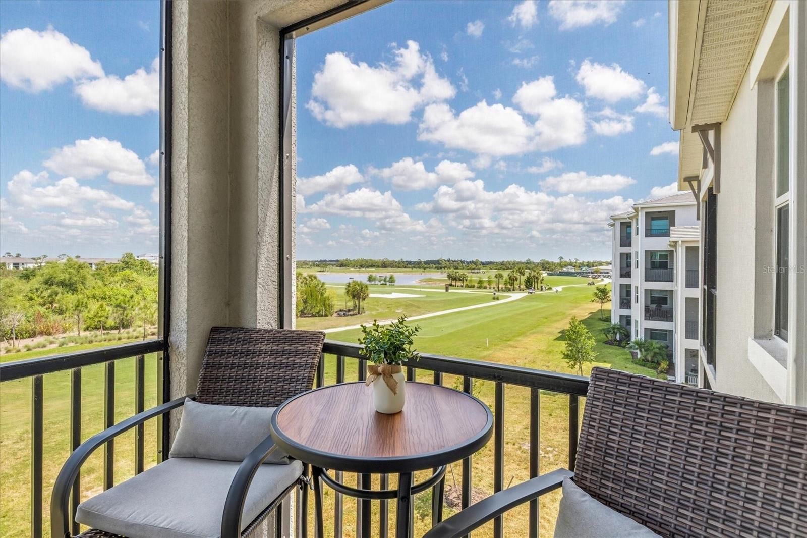 WELLEN PARK GOLF & COUNTRY CLUB - Residential