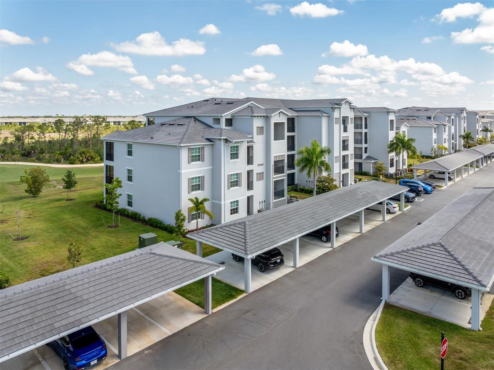 WELLEN PARK GOLF & COUNTRY CLUB - Residential