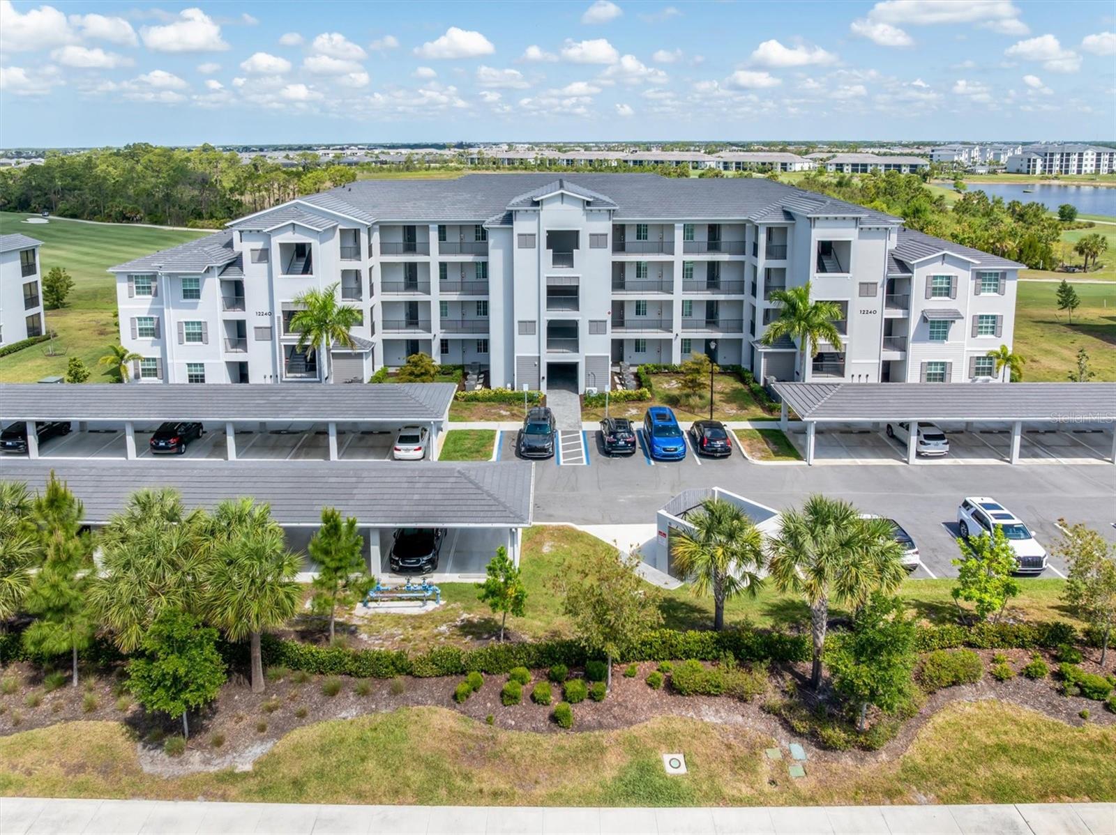 WELLEN PARK GOLF & COUNTRY CLUB - Residential