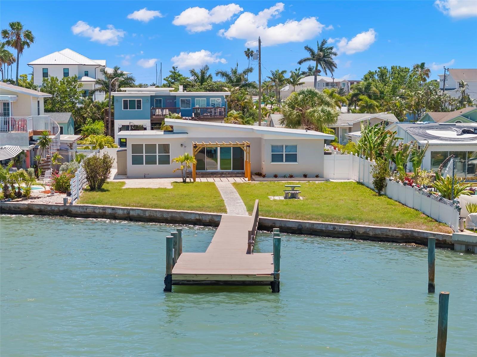BAY POINT ESTATES - Residential