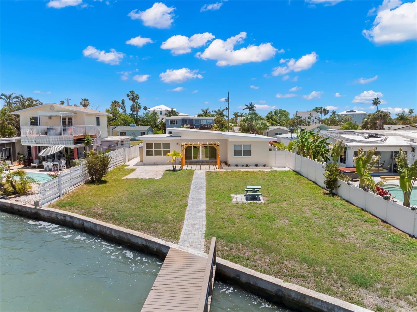 BAY POINT ESTATES - Residential