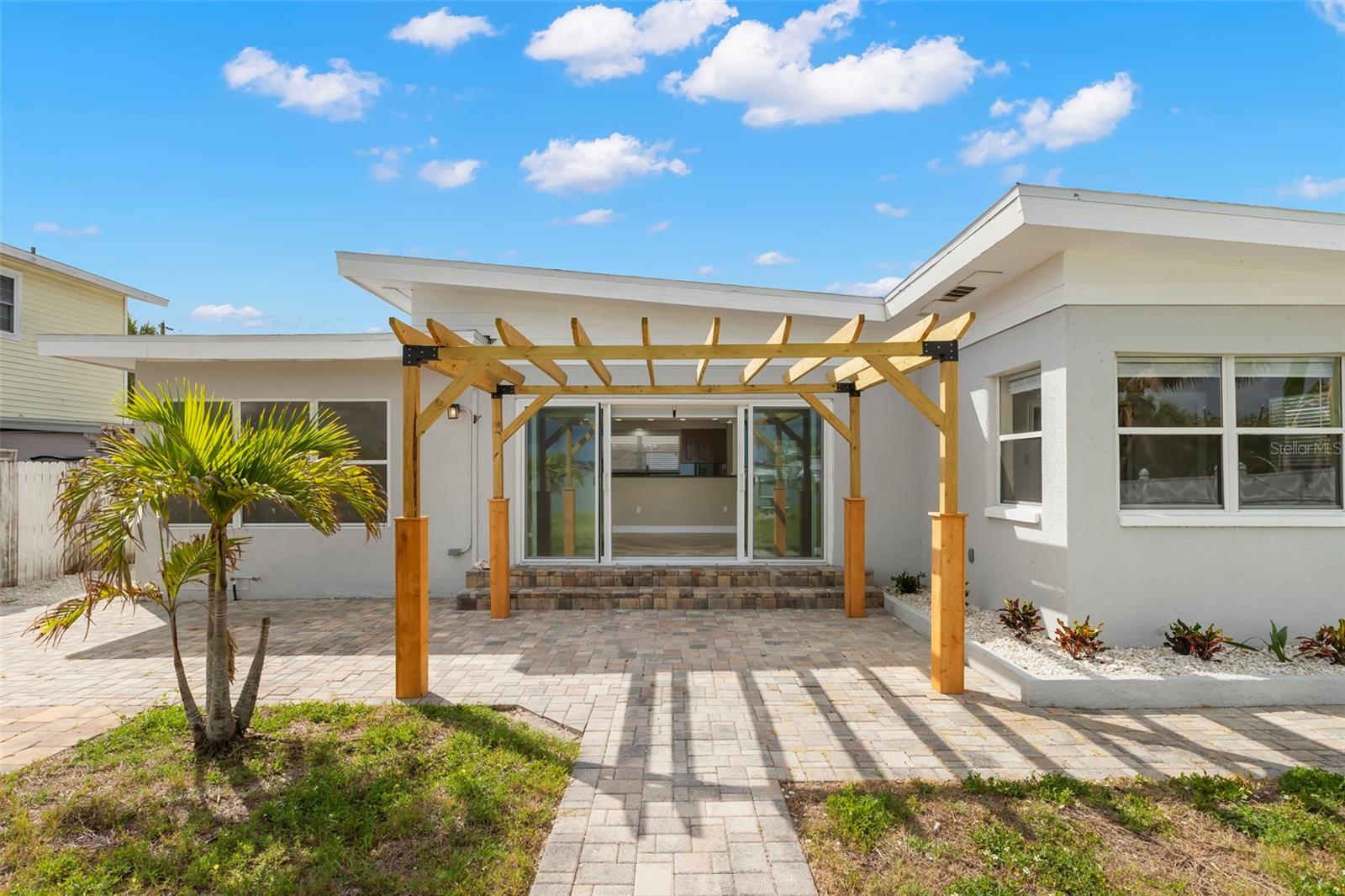 BAY POINT ESTATES - Residential