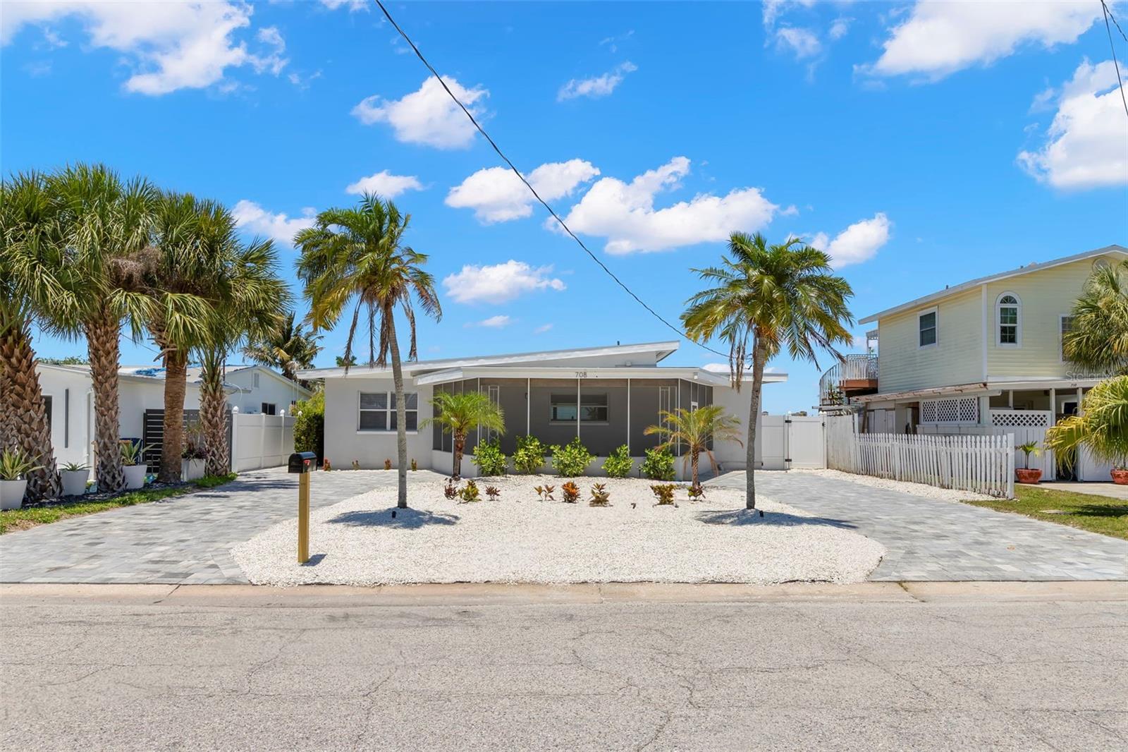 BAY POINT ESTATES - Residential