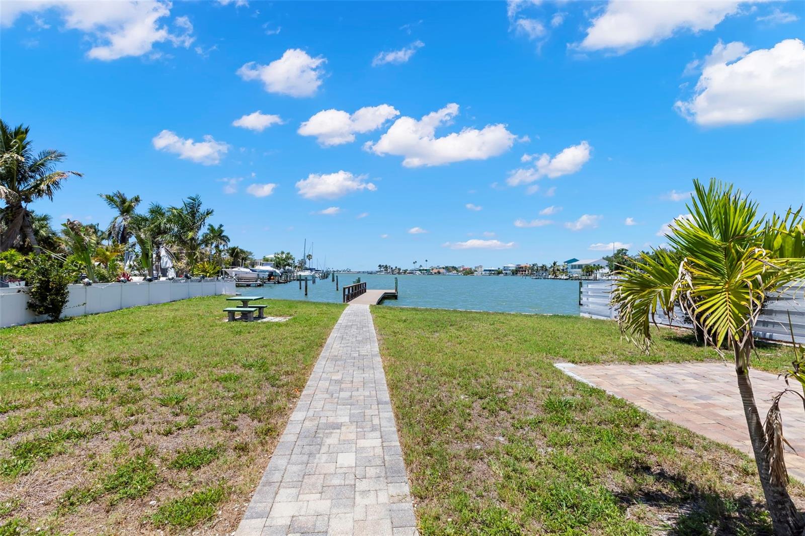 BAY POINT ESTATES - Residential
