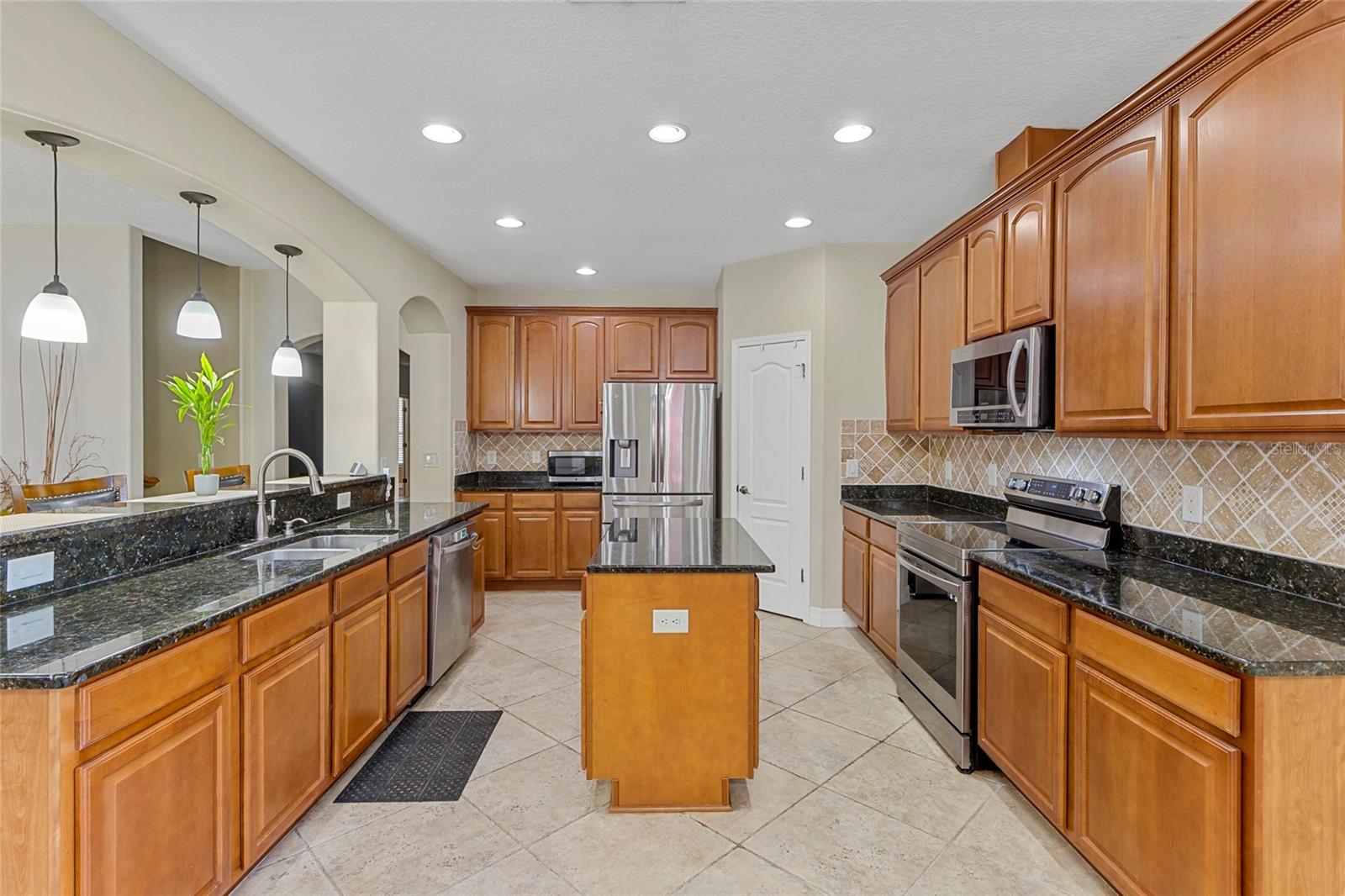 ABBEY TRACE - Residential