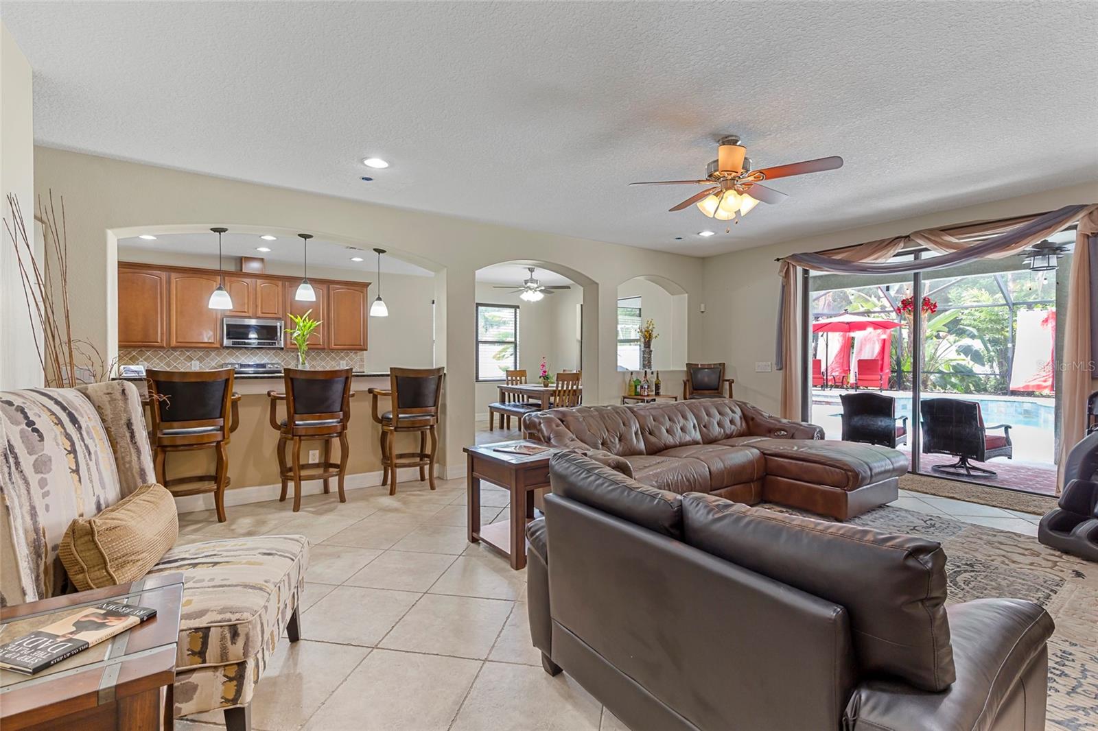 ABBEY TRACE - Residential