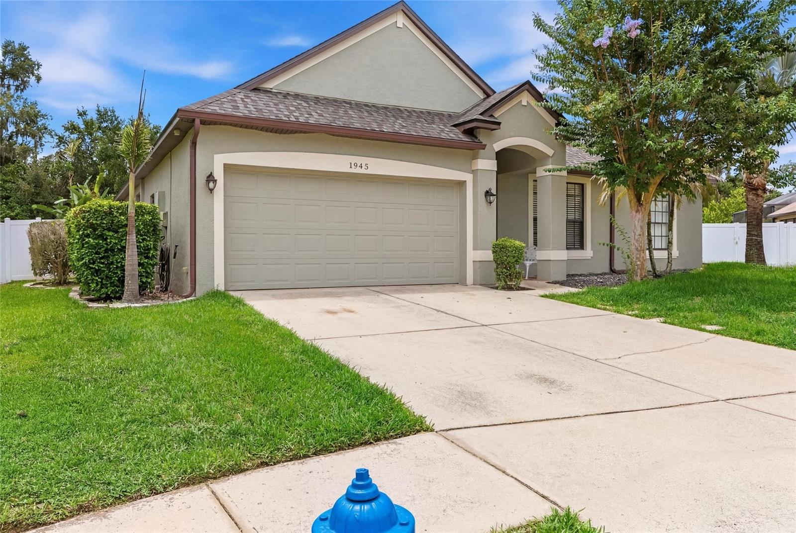 ABBEY TRACE - Residential