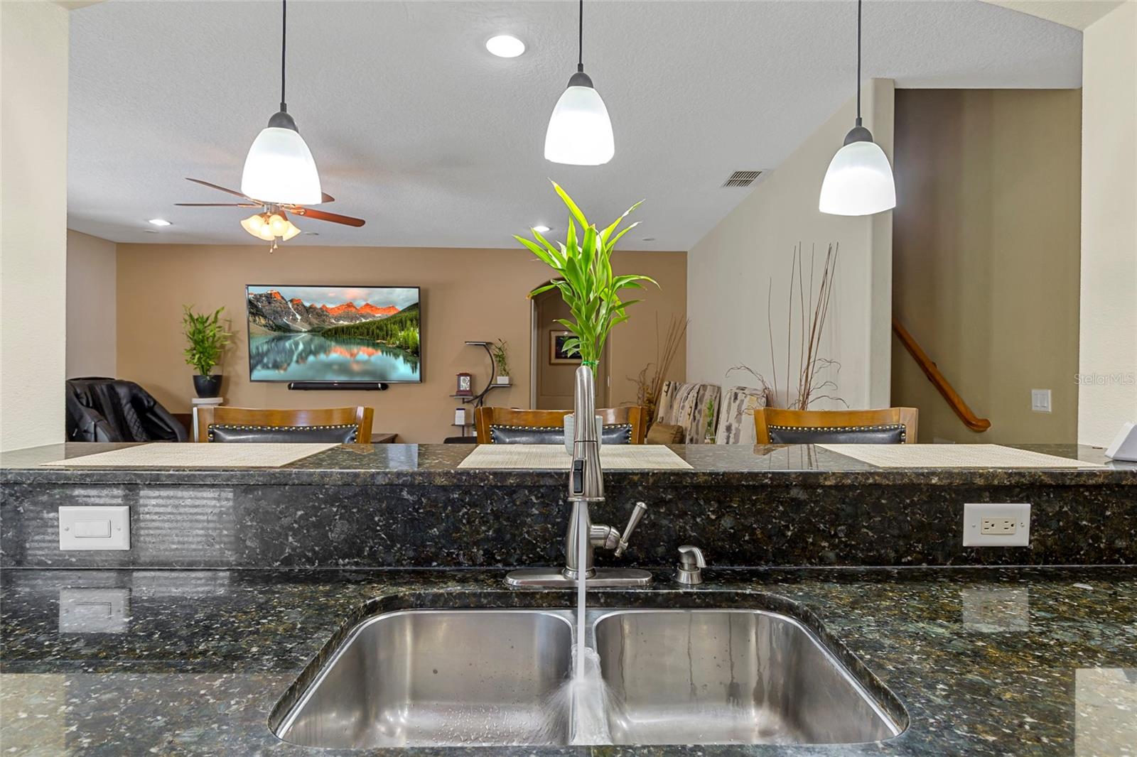 ABBEY TRACE - Residential