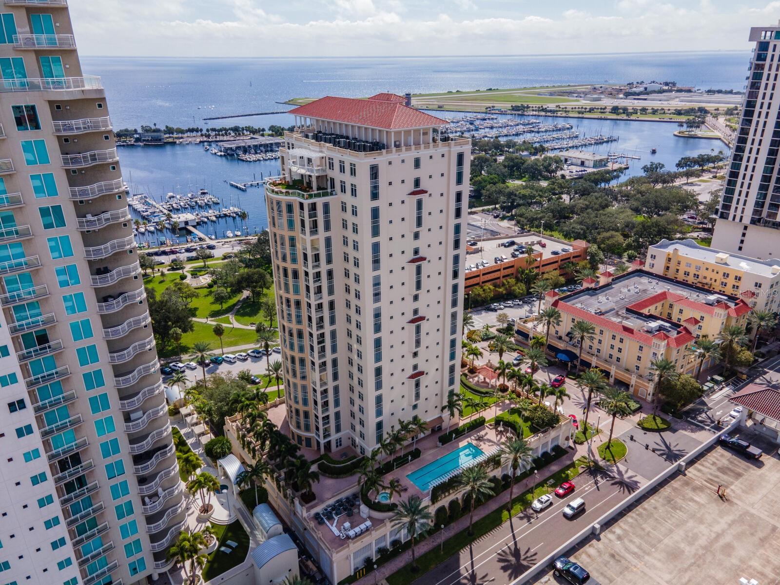 FLORENCIA CONDO - Residential