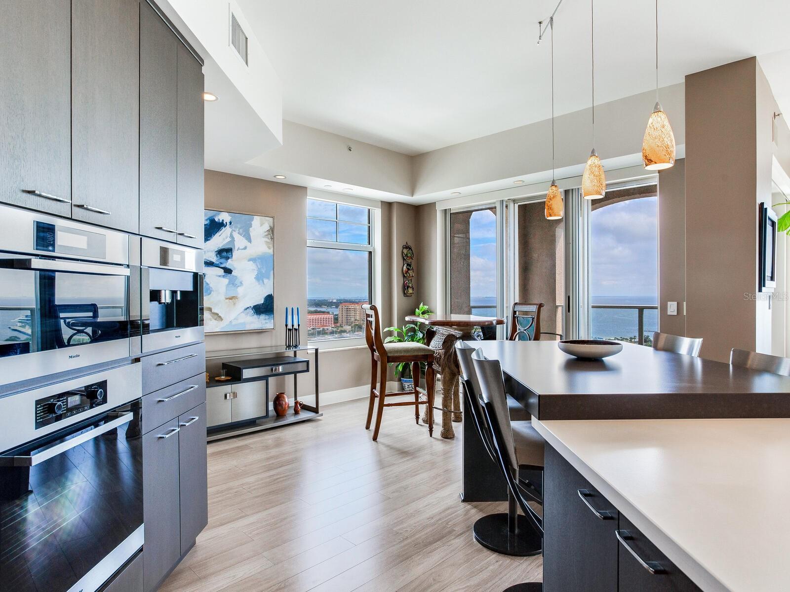FLORENCIA CONDO - Residential