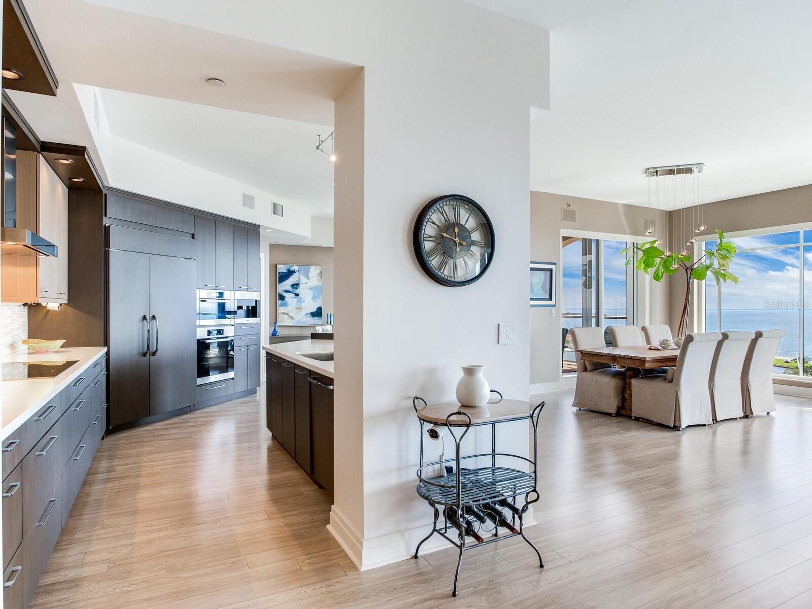 FLORENCIA CONDO - Residential