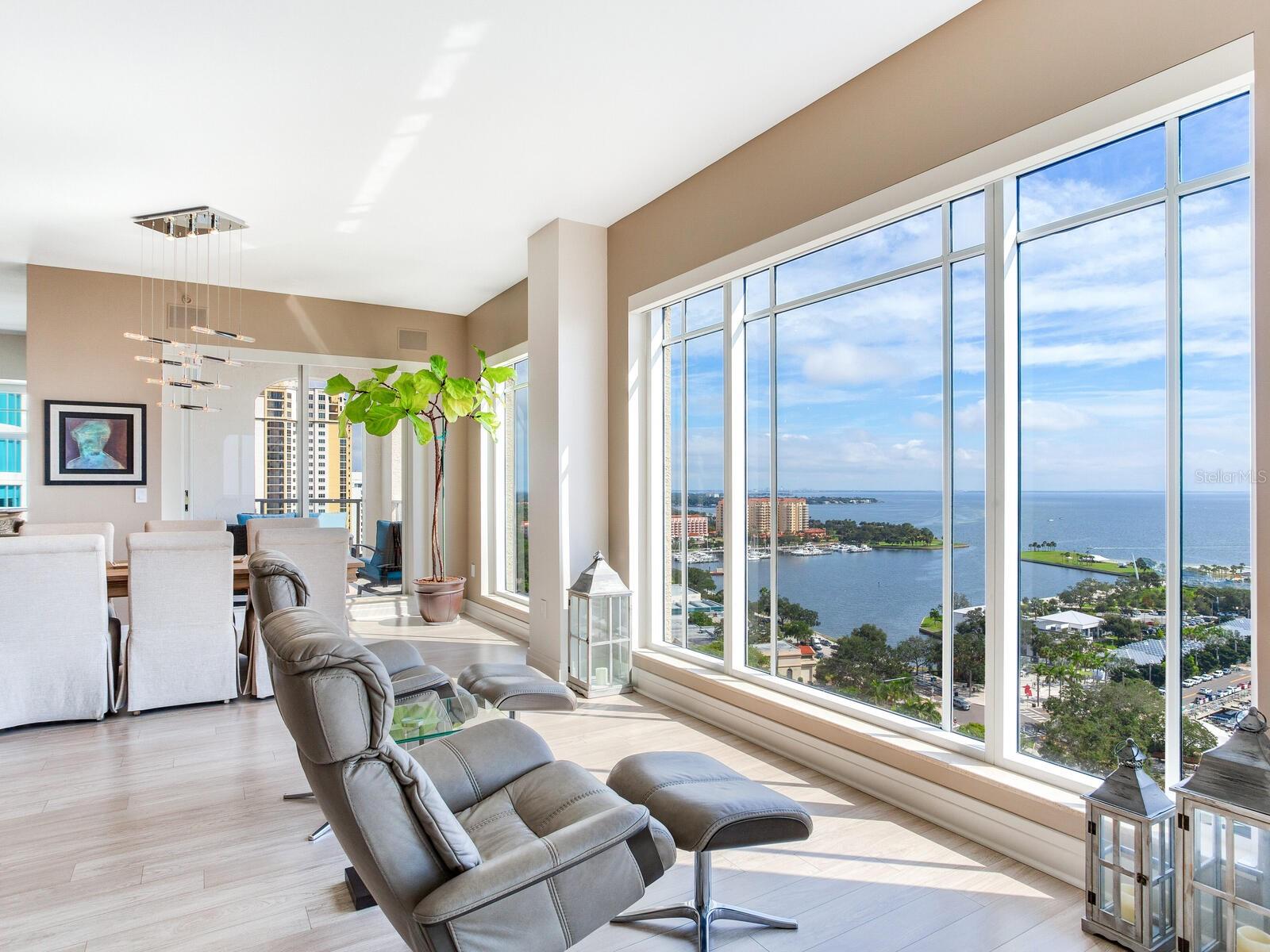 FLORENCIA CONDO - Residential