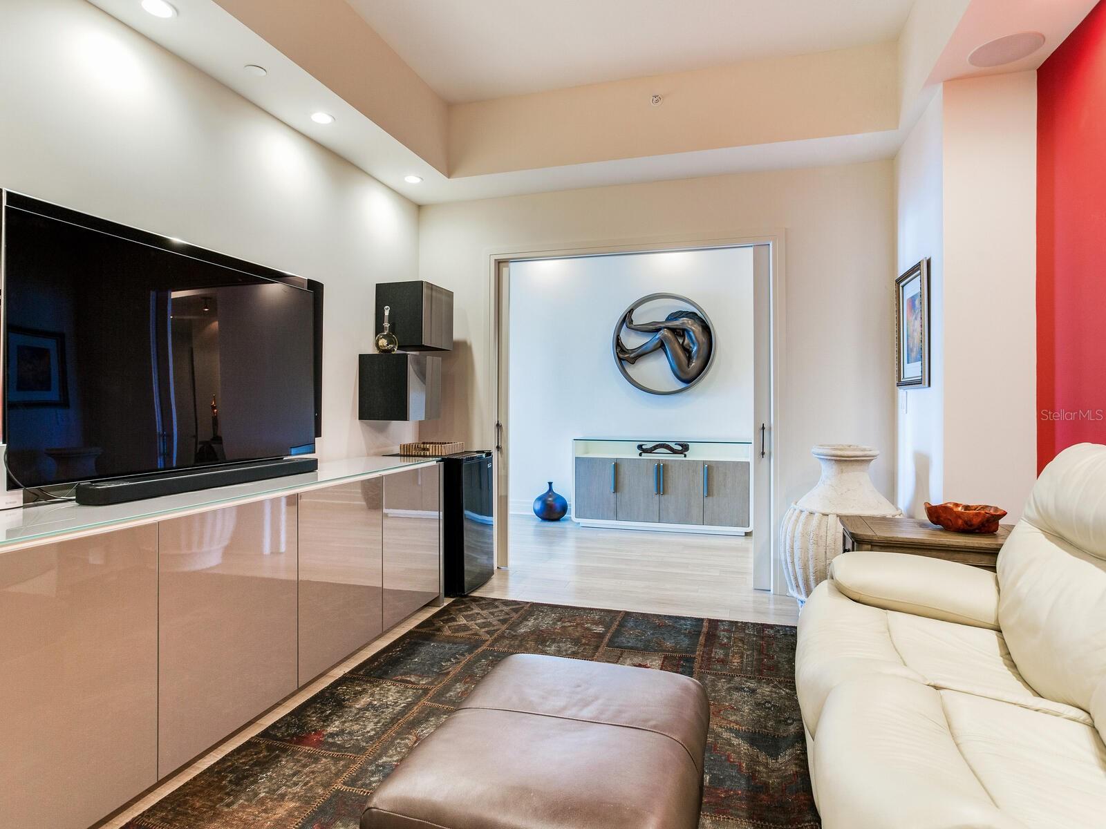 FLORENCIA CONDO - Residential